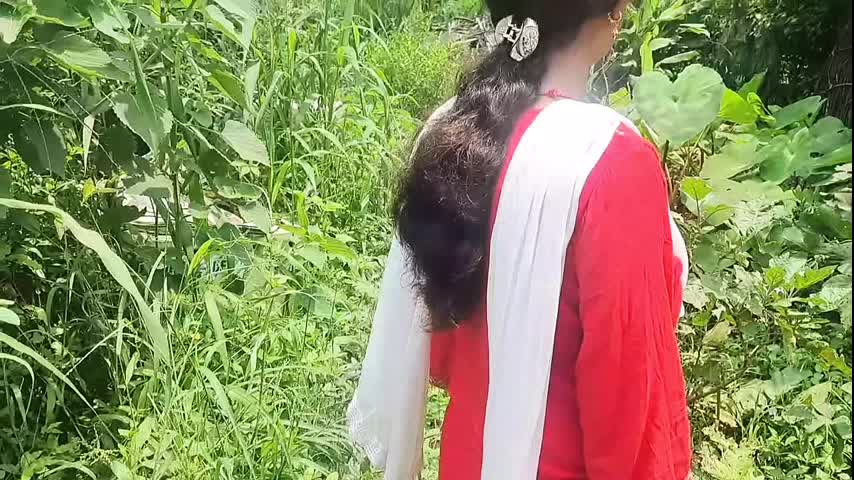 Lal Shut madam fucking in forest with Fubret Student