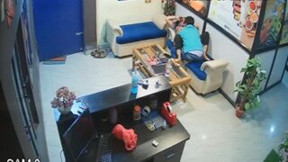 Indian office guy’s office sex MMS with a busty girl