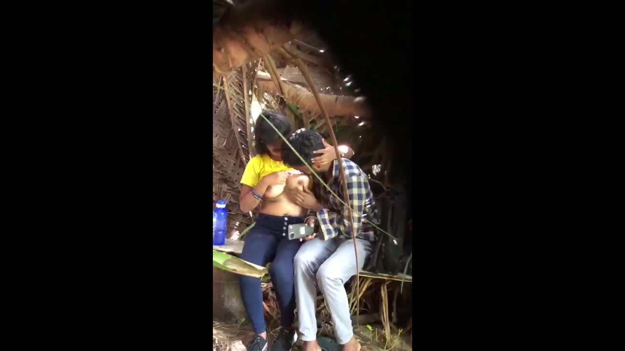 Horny Lovers Boob Squeezing Sucking And Blowjob