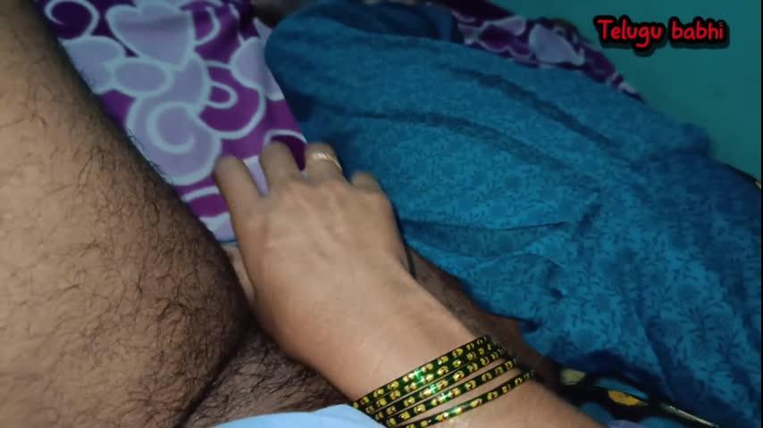 Desi Telugu Girl Nude Show Her Hubby Pussy Rubbing and Fingering
