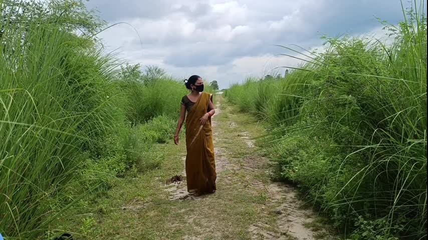 Stepbrother Took Stepsister to the Middle of the Canal and Her Very Well