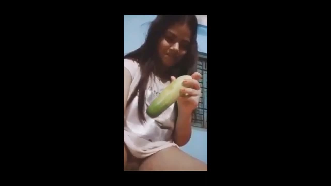 Sexy Biker Girl Showing Nude On Vc