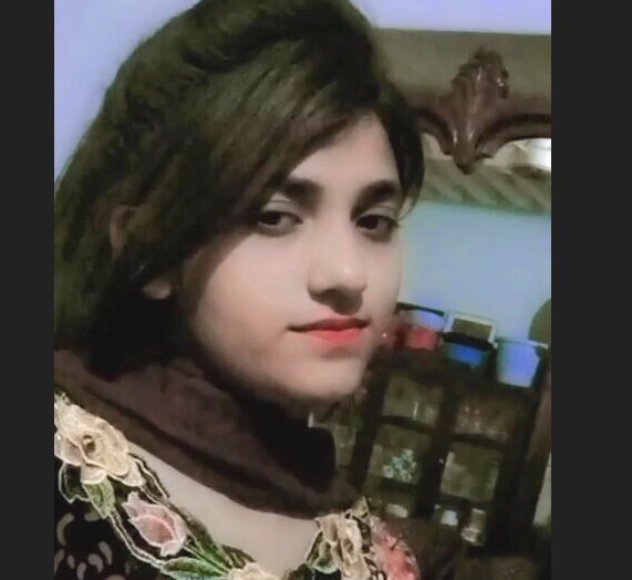 Paki maal taking bath HD