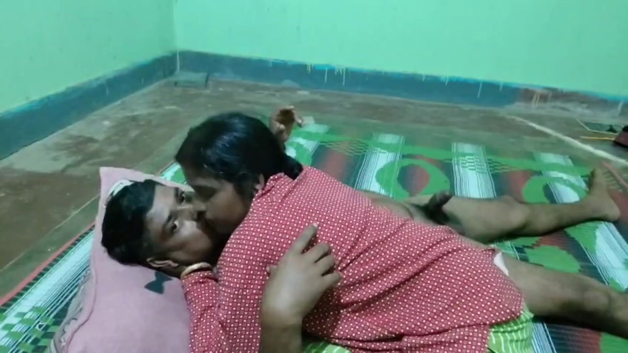 Indian aunty foking video Desi style xxx