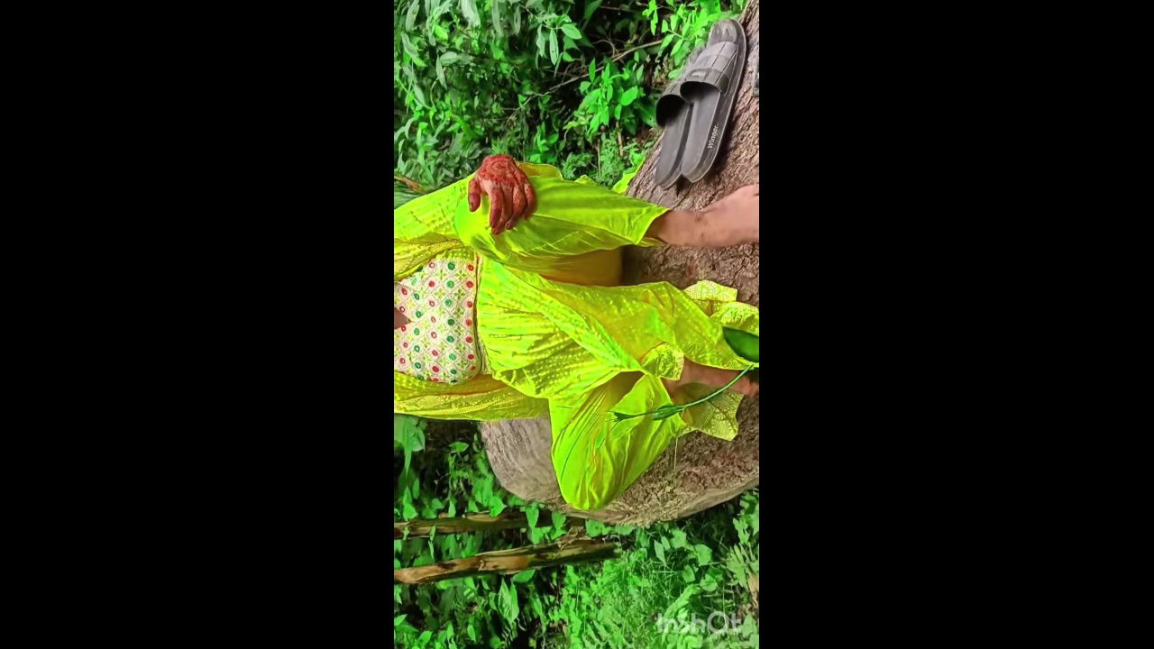 Bengali Boudi debar er sathe jungle e giye sex korlo